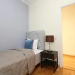 Freedom Square Apartahotel 4*