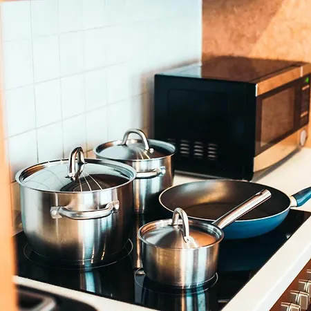 Freedom Square 아파트호텔 탈린