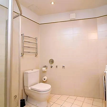 Apart Otel Freedom Square 4*