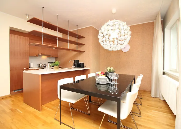 Apartahotel Freedom Square 4*